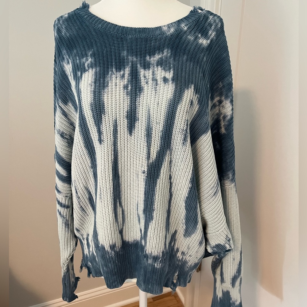Violet chunky cotton knit sweater. Slouchy in fit, cropped. Size S.